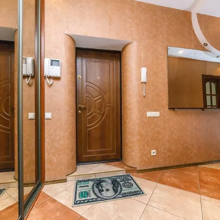 Househome Kyiv Exterior photo