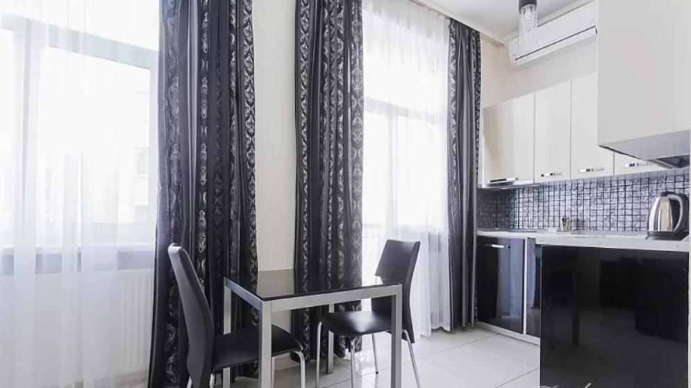 Househome *